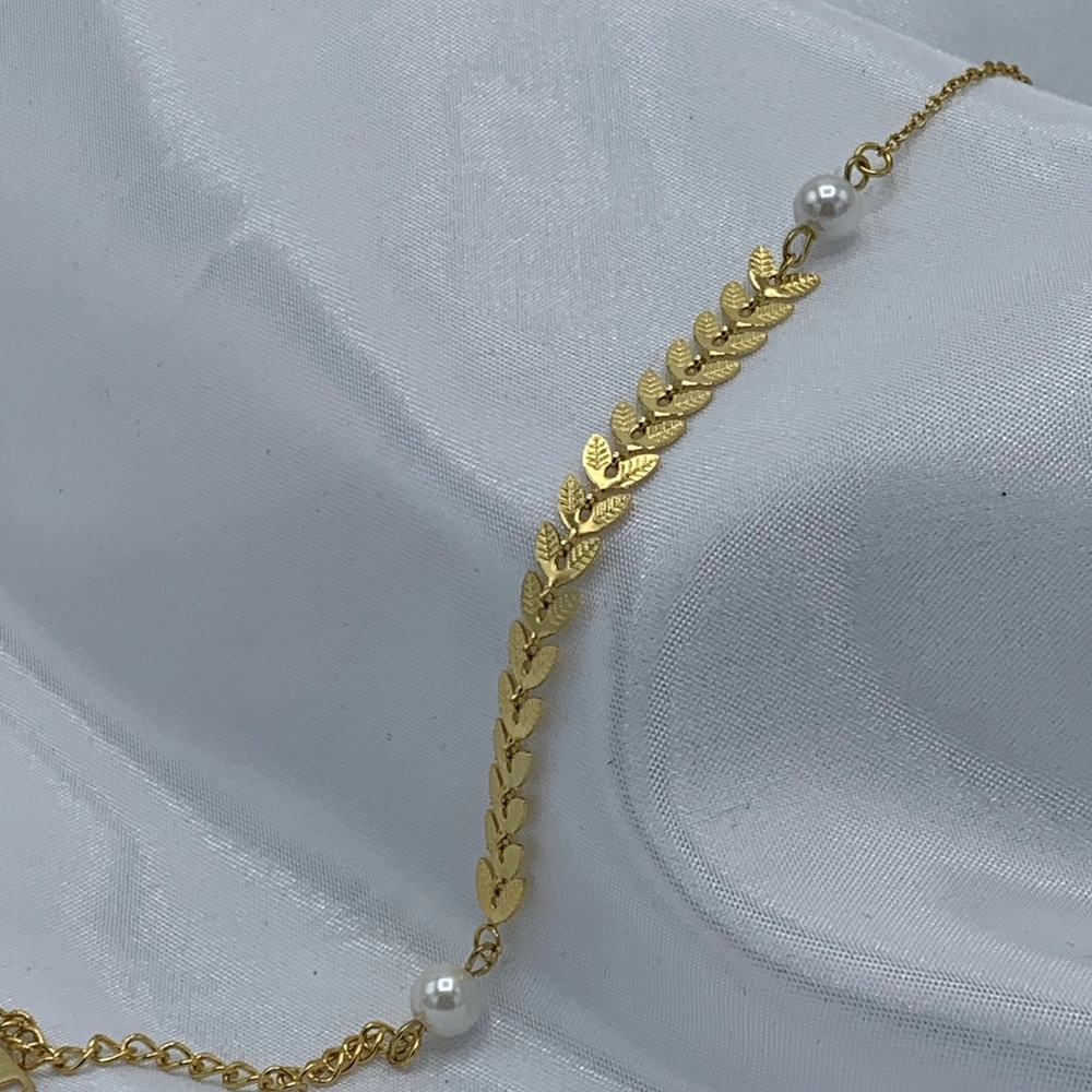 Water Resistant 18KT Gold Plated Delicate Chevron Pearl Gold  Chain Bracelet